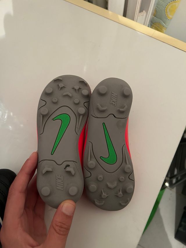 Botas de fútbol Nike Mercurial Niño Talla 28.5