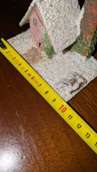 Casetta presepe rosa con camino