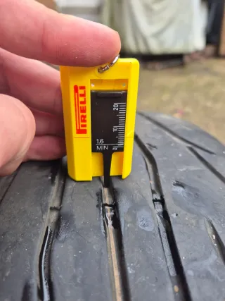 Llantas Valbrem con semi slicks