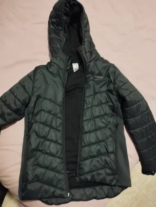 Abrigo Quechua niño negro. Talla 8-9 años, 131-140