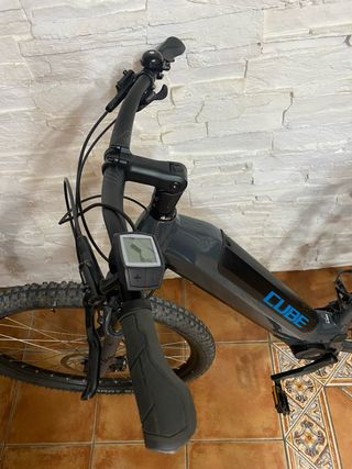Bicicleta Eléctrica Cube Nuride Hybrid Pro 625
