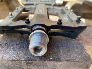 Pedales HT para descenso