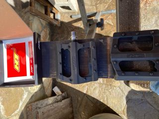 Pedales HT para descenso