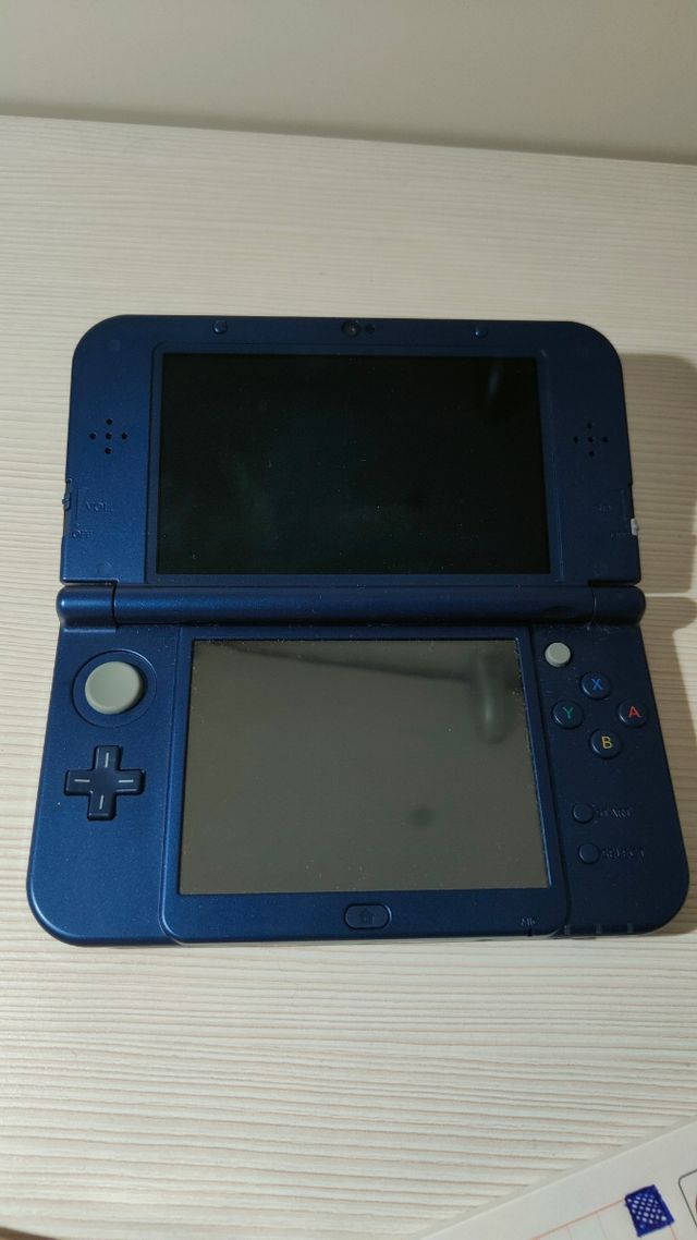 New Nintendo 3DS XL Blu
