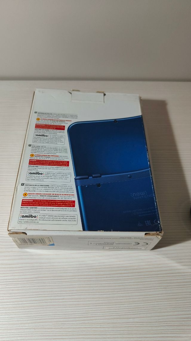 New Nintendo 3DS XL Blu