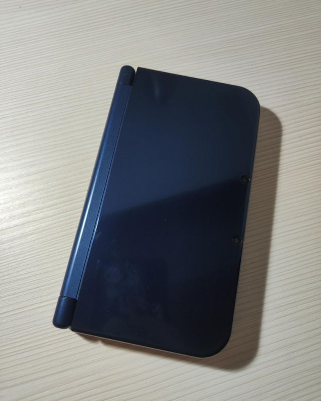 New Nintendo 3DS XL Blu