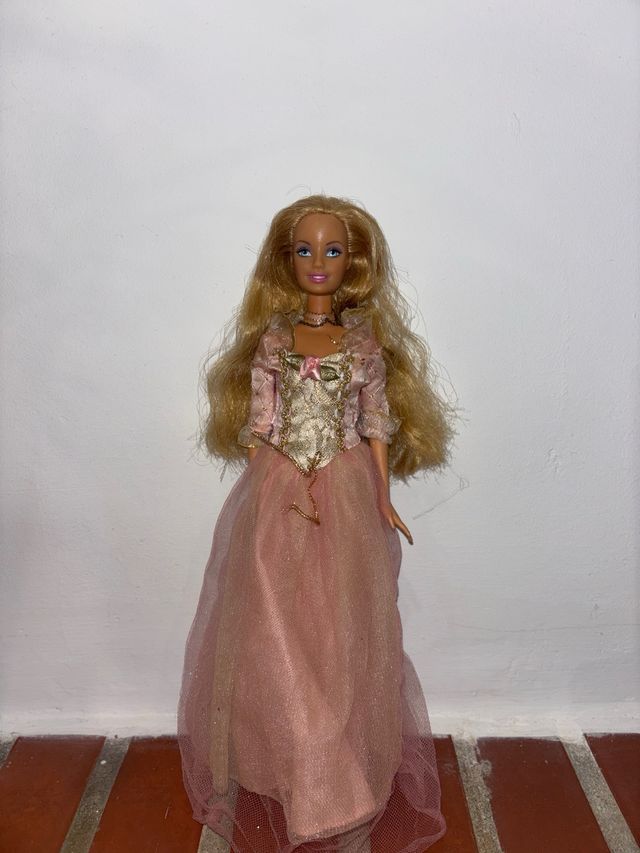 Muñeca Barbie Vestido Rosa Princesa