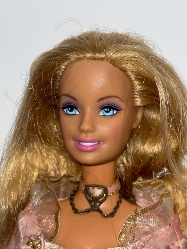 Muñeca Barbie Vestido Rosa Princesa