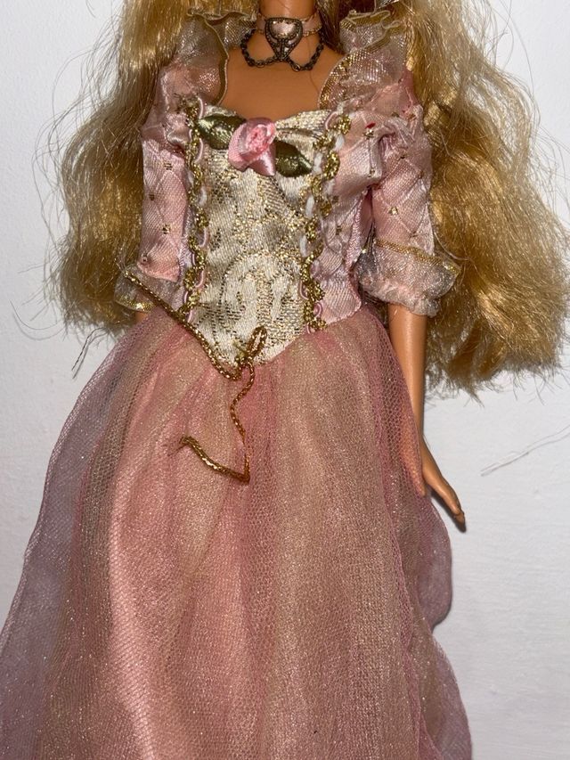 Muñeca Barbie Vestido Rosa Princesa