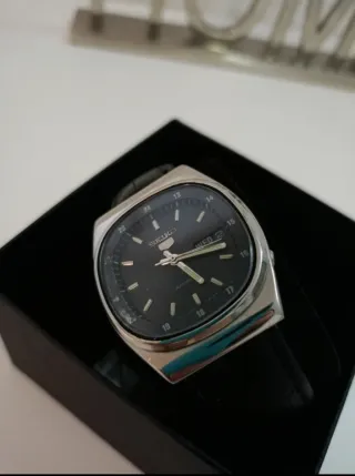 Reloj Seiko Automático Negro/Plata