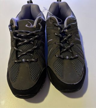 Zapatillas deportivas senderismo grises y moradas