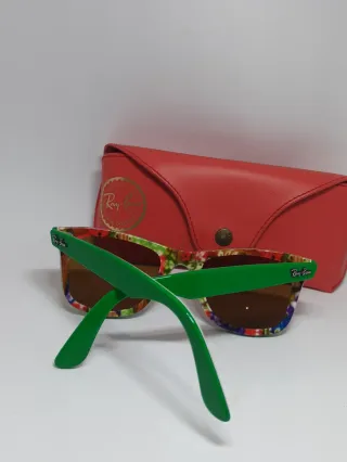 Occhiali da sole Ray-Ban verdi