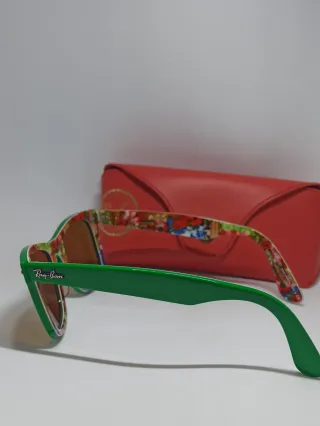 Occhiali da sole Ray-Ban verdi