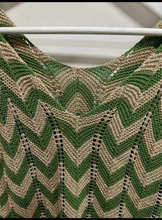 Blusa de tirantes verde y dorado