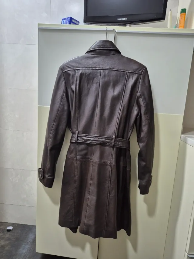 Abrigo de piel marrón