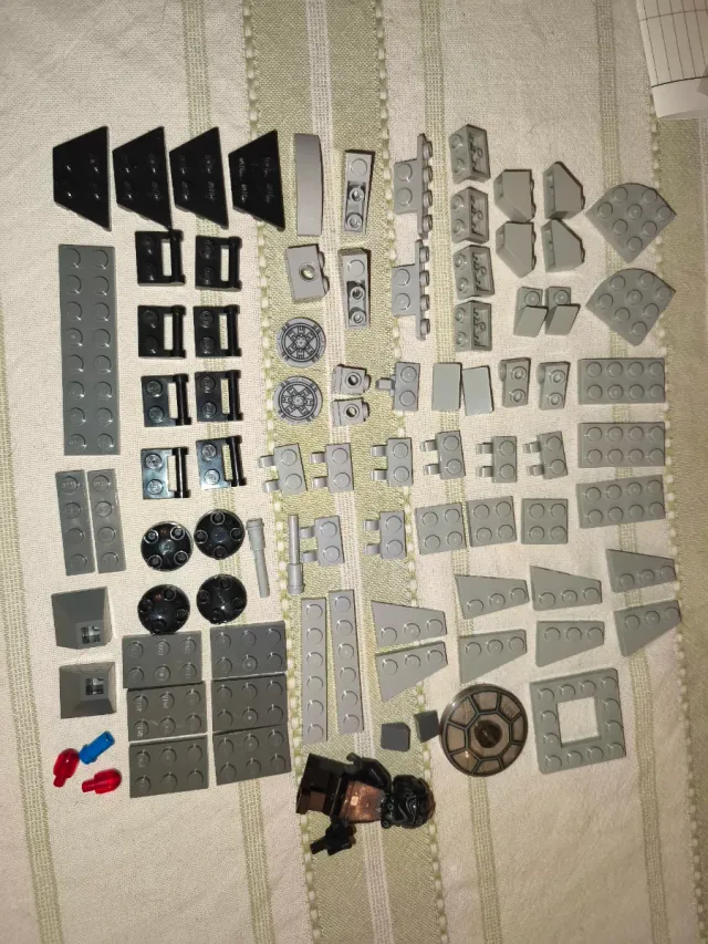 Lego Star Wars 75128. Caça TIE Imperial