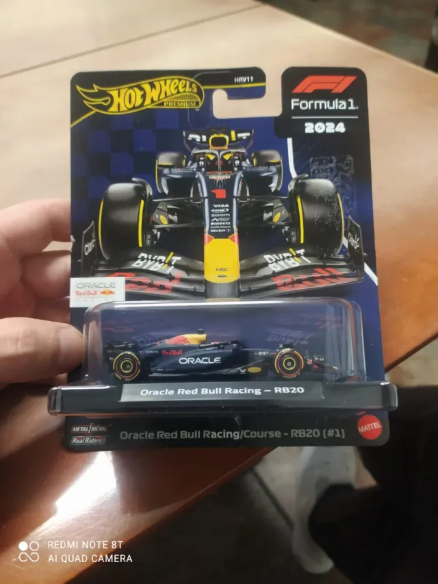 Hot Wheels Premium Formula 1 2024 Oracle Red Bull
