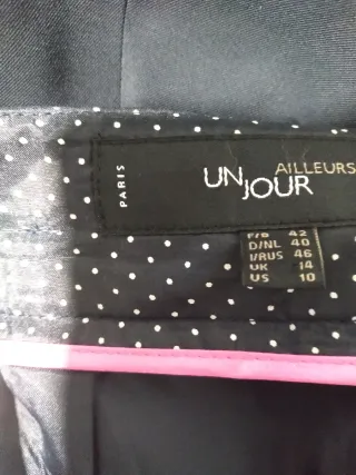 Falda Un Jour Ailleurs Negra