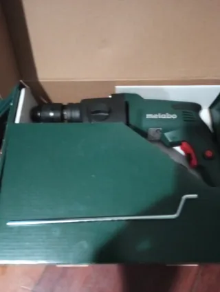 OFERTON!!! Taladro percutor Metabo SBE 760