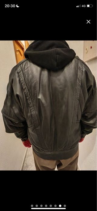 Chaqueta de piel negra
