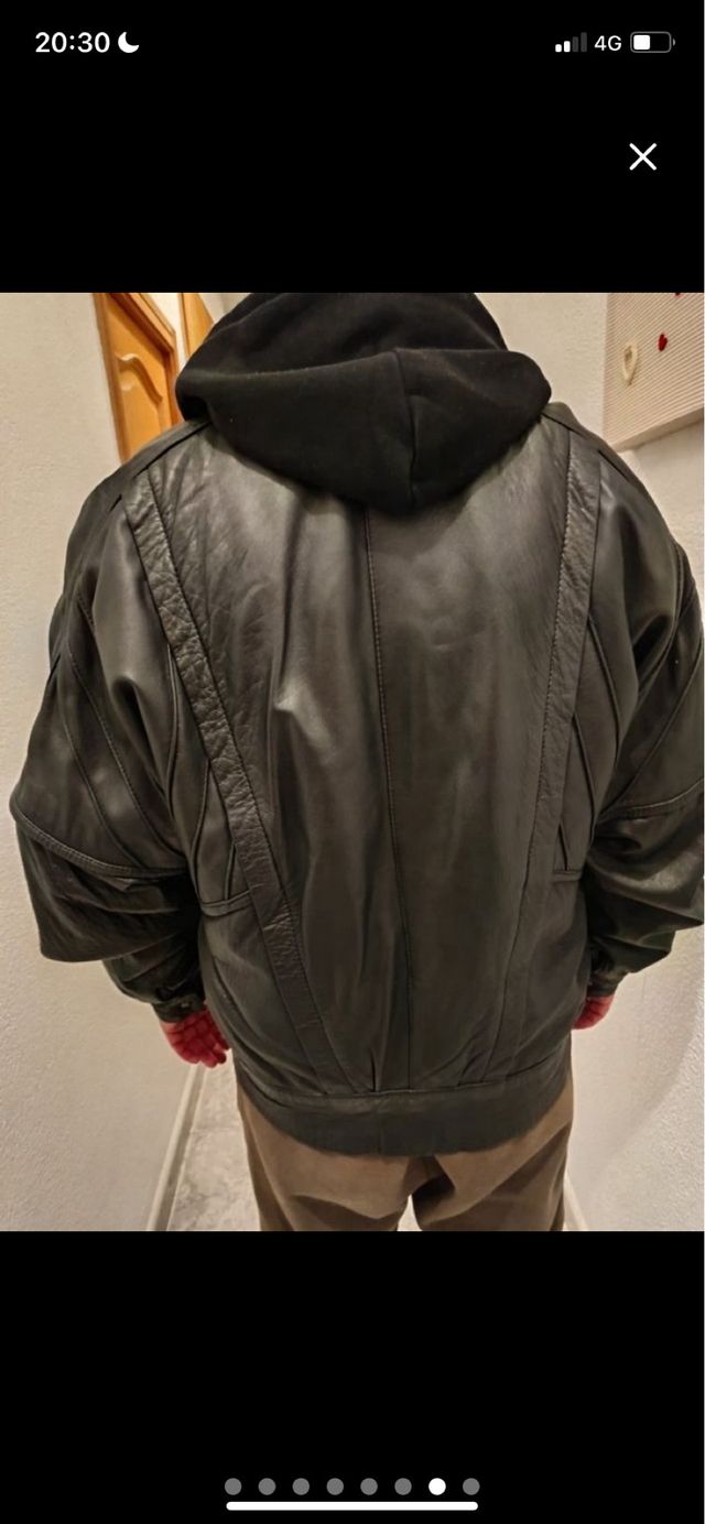 Chaqueta de piel negra