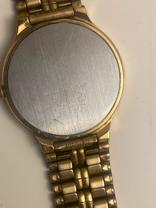 Reloj Seiko V722-7058 R1 Dorado chapado en oro