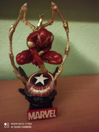 Figura Venom y varias