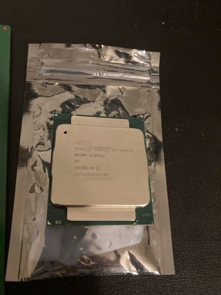 Intel Xeon E5-1620 v3 3.5GHz 4 núcleos