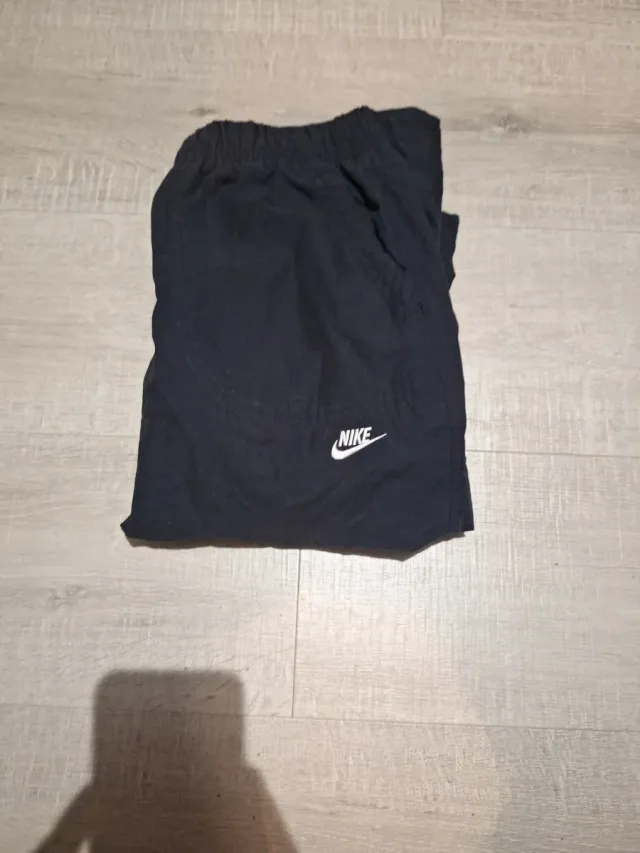 Pantalón deportivo Nike negro