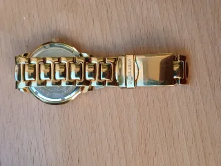 Reloj Victorinox Swiss Army Cuarzo Dorado