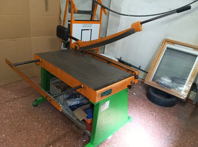 Guillotina corte chapa aluminio GM-1015