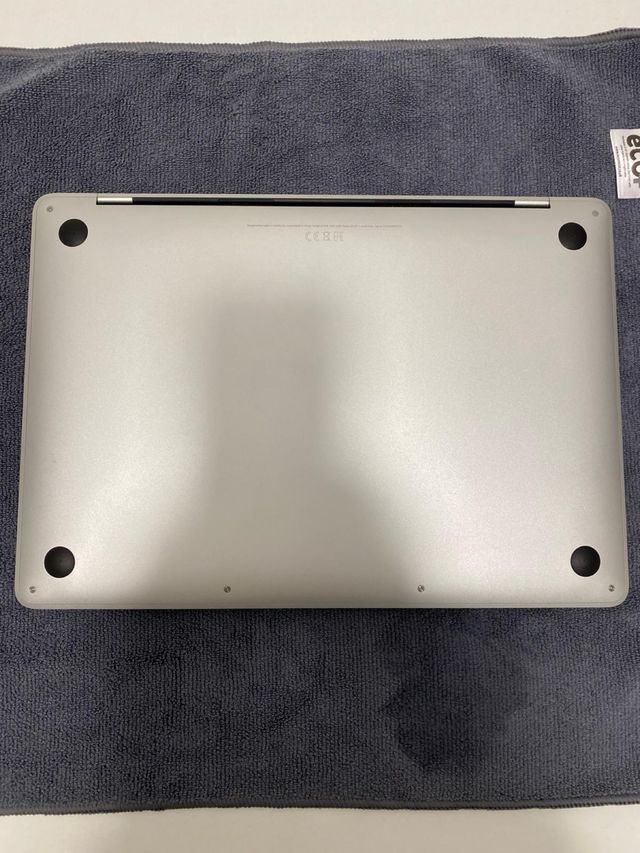 MacBook Pro 13” Plata