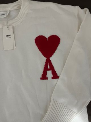 Jersey AMI Paris blanco corazón rojo
