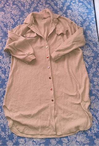 Camisa beige talla única nueva