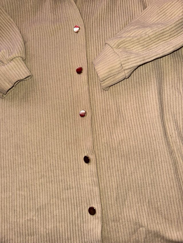 Camisa beige talla única nueva