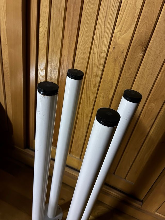 4 Patas Mesa Ikea ADILS Blancas