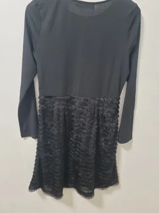 Vestido fiesta negro con flecos