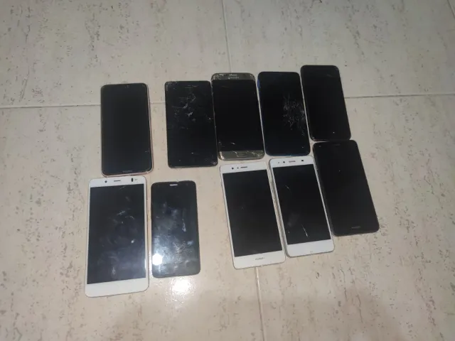10 teléfonos para piezas