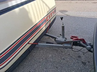 Se vende Caravana BURSTNER CITY 470 de 5 plazas