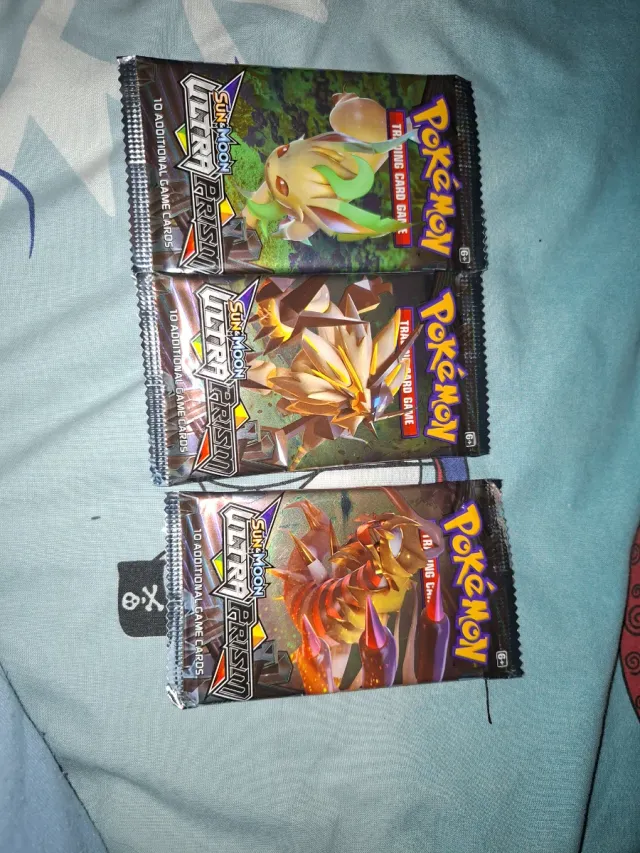Cajas de Sobres Pokémon Sun & Moon y Paldea