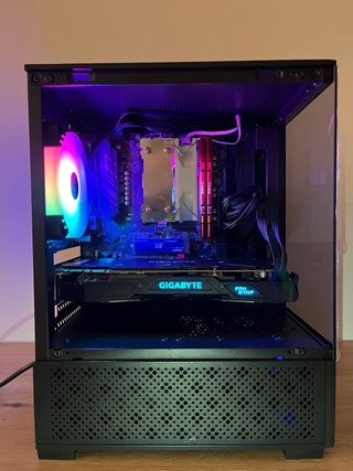 PC Gaming Ryzen 5 - GTX 1070 RESERVADO