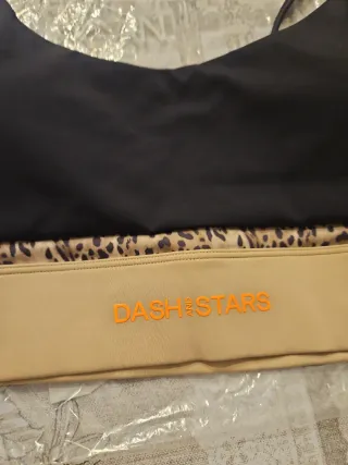 Sujetador deportivo Dash Stars. Nueva coleccion