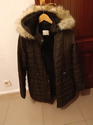 Chaquetón señora pluma  marron con capucha