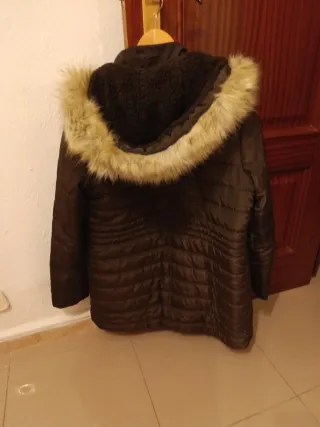Chaquetón señora pluma  marron con capucha