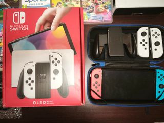 Nintendo Switch OLED + 5 Juegos + 2 Mandos