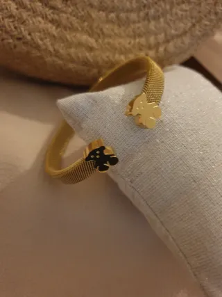 Pulsera dorada con ositos Tous