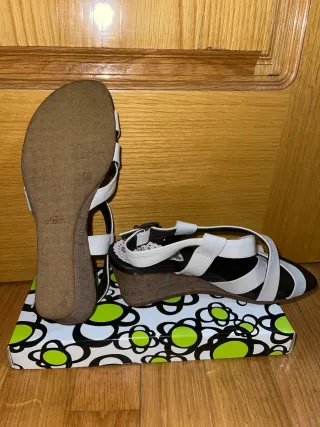 Sandalias Ercilla Cuña Blancas Piel Legítima
