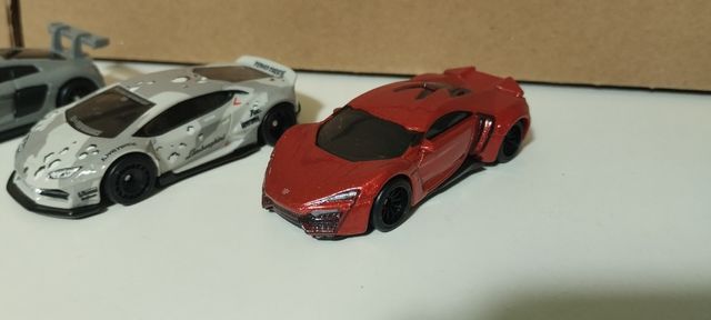 Hot Wheels Premium Lamborghini, Audi R8