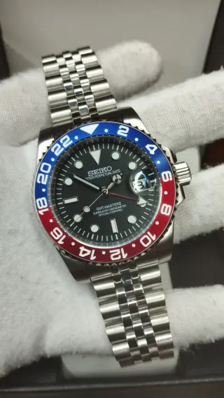 Reloj Seiko Mod GMT-Master II Pepsi Rojo Azul