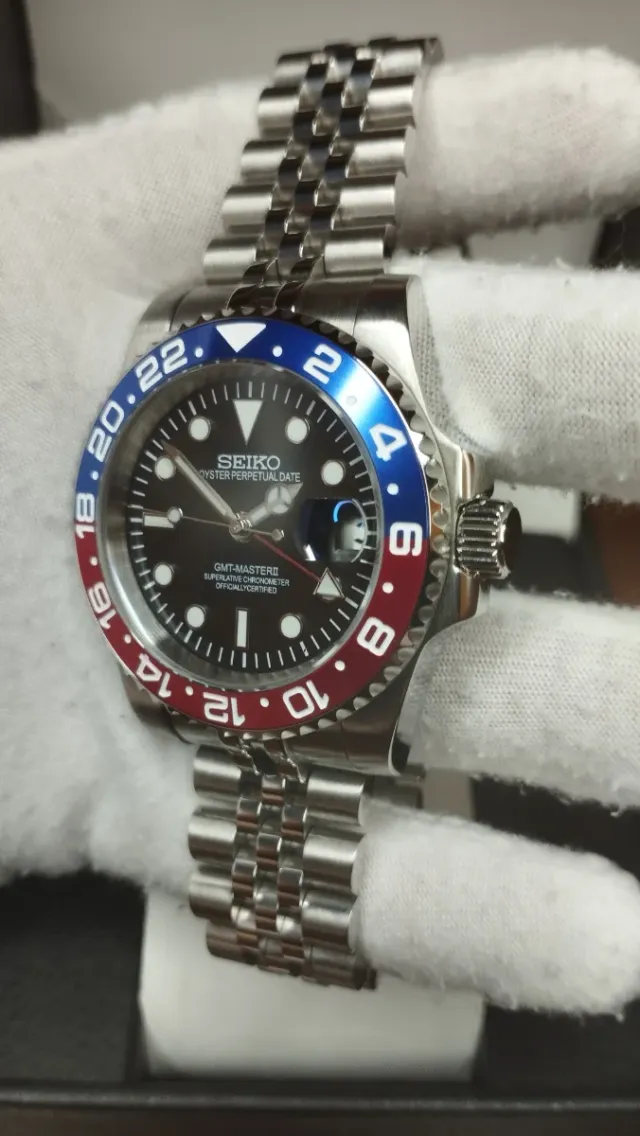 Reloj Seiko Mod GMT-Master II Pepsi Rojo Azul